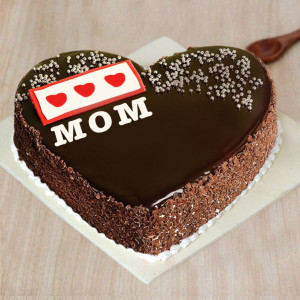 Heart Shape Love Mom Cake